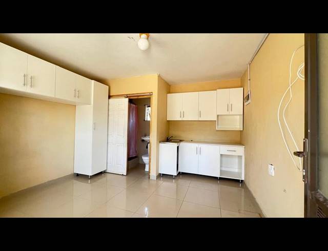 1 BEDROOM PROPERTY TO RENT IN SAVANNA PARK